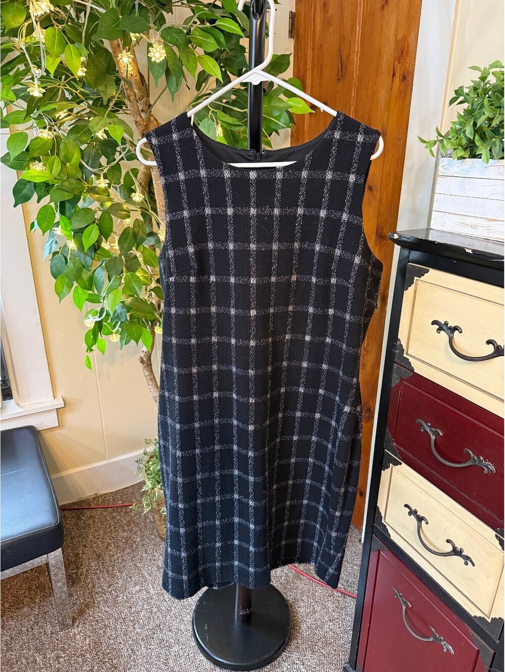 Calvin Klein Black & White Plaid Sleeveless Sheath Dress 14